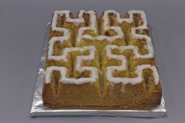 Hilbert curve cake